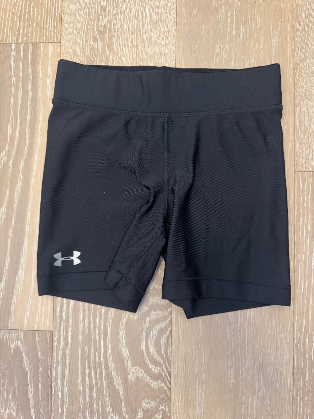 Underarmour athletic shorts - Size Small
